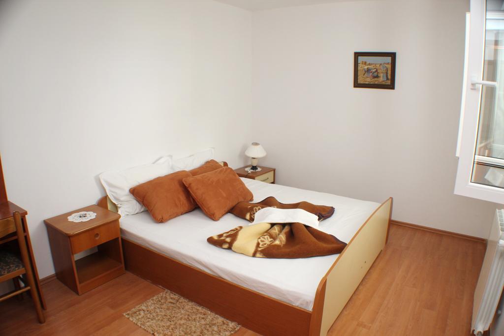 Apartments Mimoza Brist Room photo